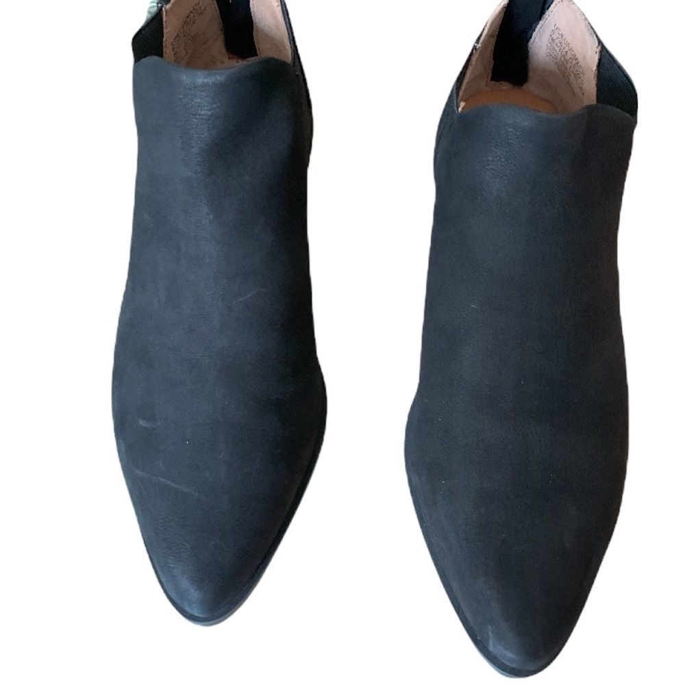 Women’s Gentle Souls Ankle Chelsea Boots Size 6M